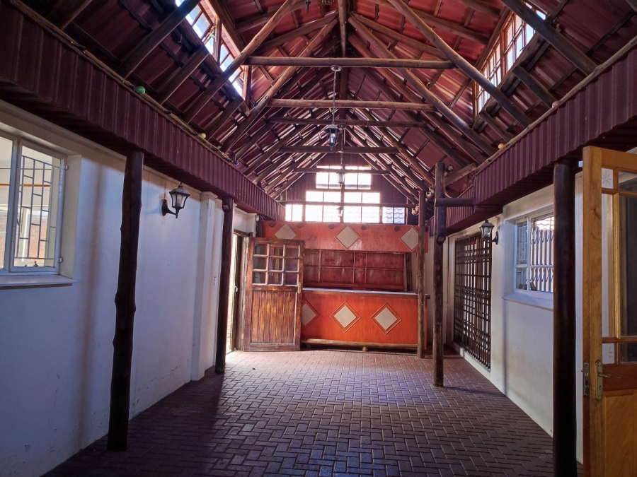 4 Bedroom Property for Sale in Fleurdal Free State